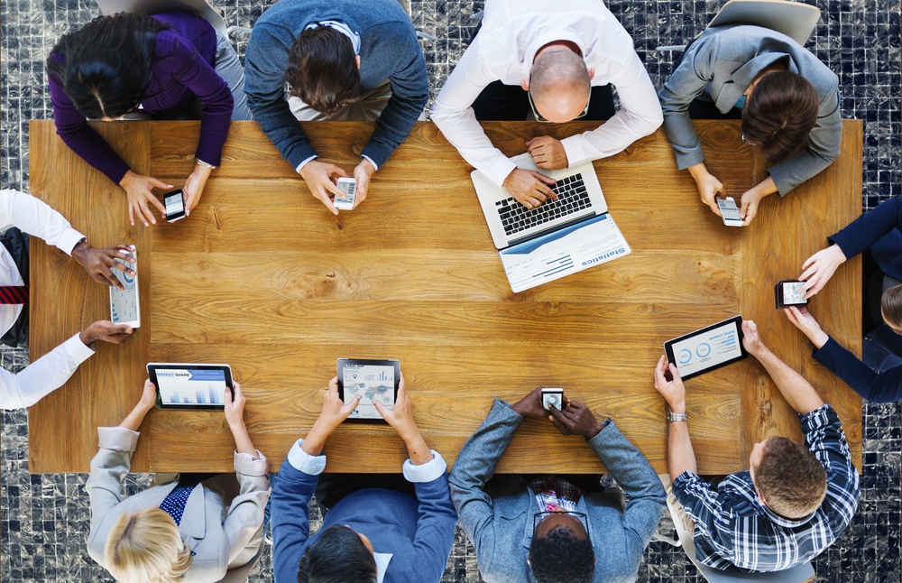 employee social network to communicate digitally in the workplace