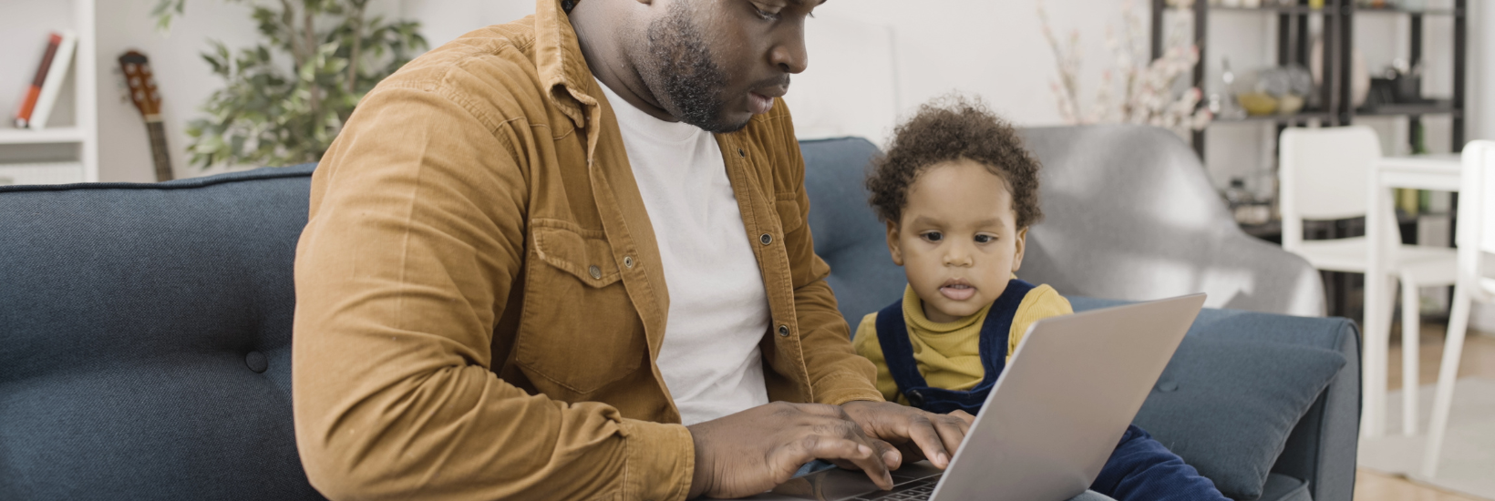 Employé vivant un équilibre vie personnelle et professionnelle