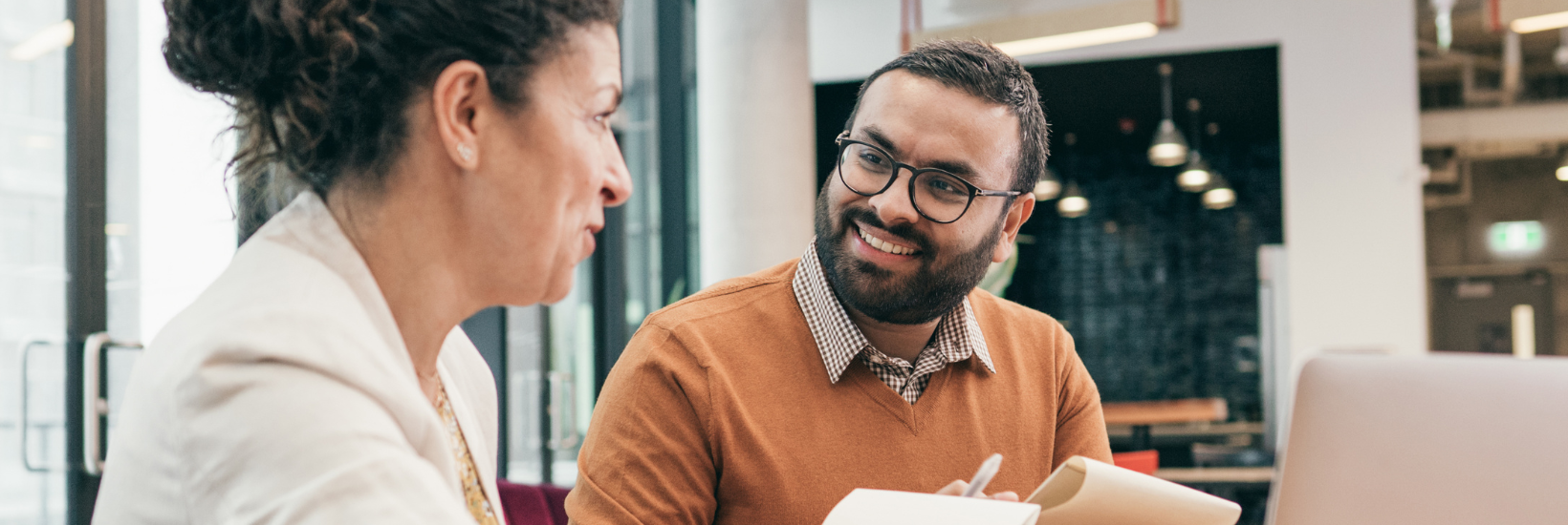 Manager recognizing an employee