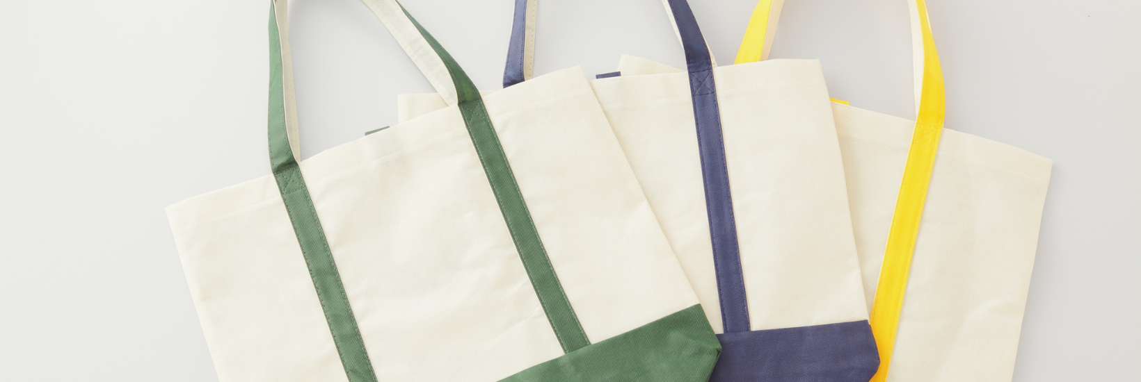 Canvas totebags to give employees as corporate gifitng
